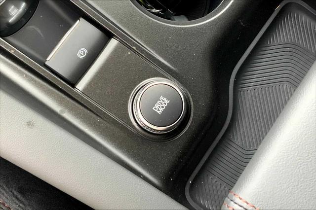 new 2025 Ford Explorer car, priced at $40,596