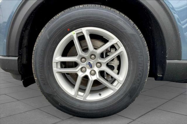 new 2025 Ford Explorer car, priced at $40,596