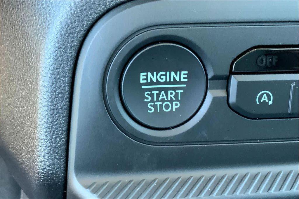 new 2025 Ford Bronco Sport car, priced at $36,255