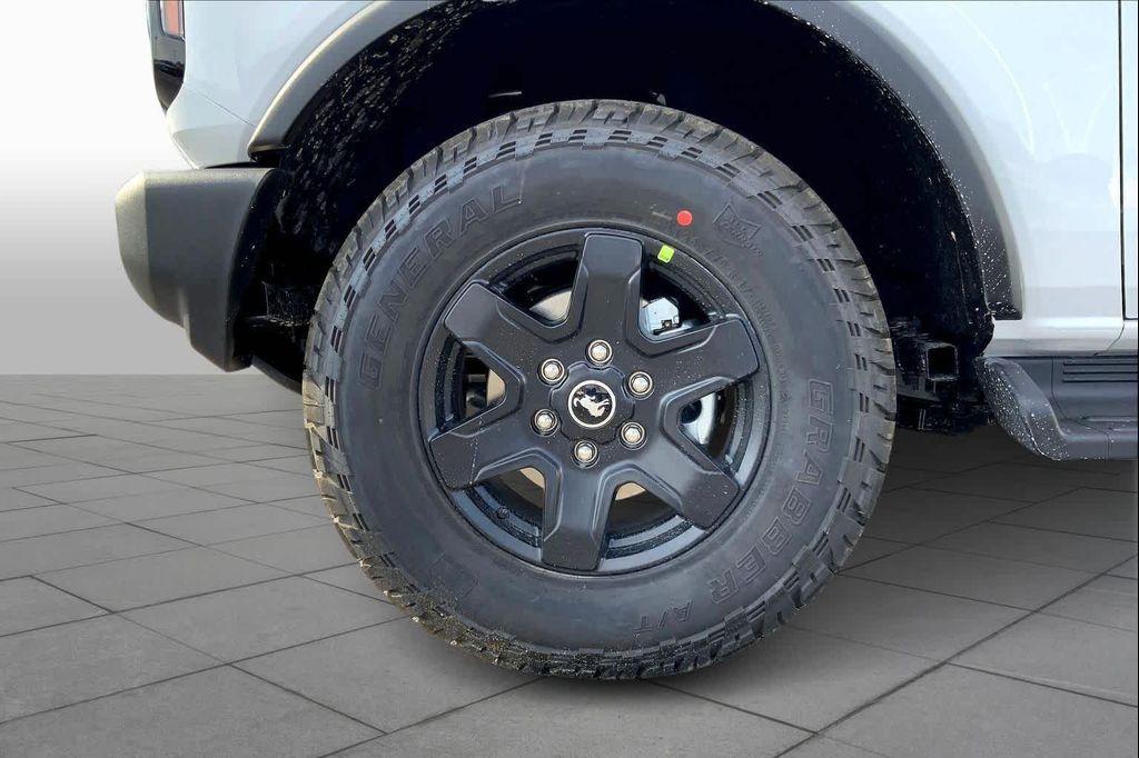 new 2025 Ford Bronco car, priced at $58,395