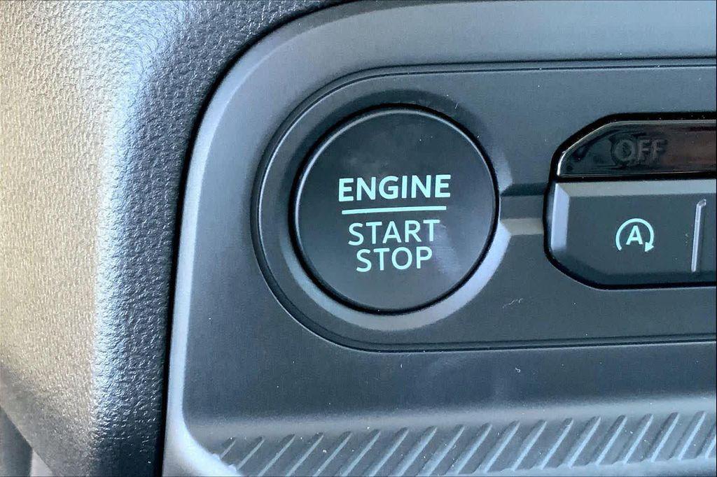 new 2025 Ford Bronco Sport car, priced at $37,136