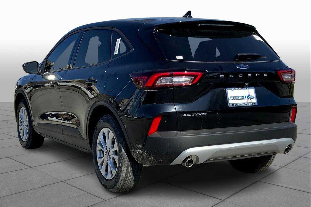 new 2025 Ford Escape car, priced at $28,850