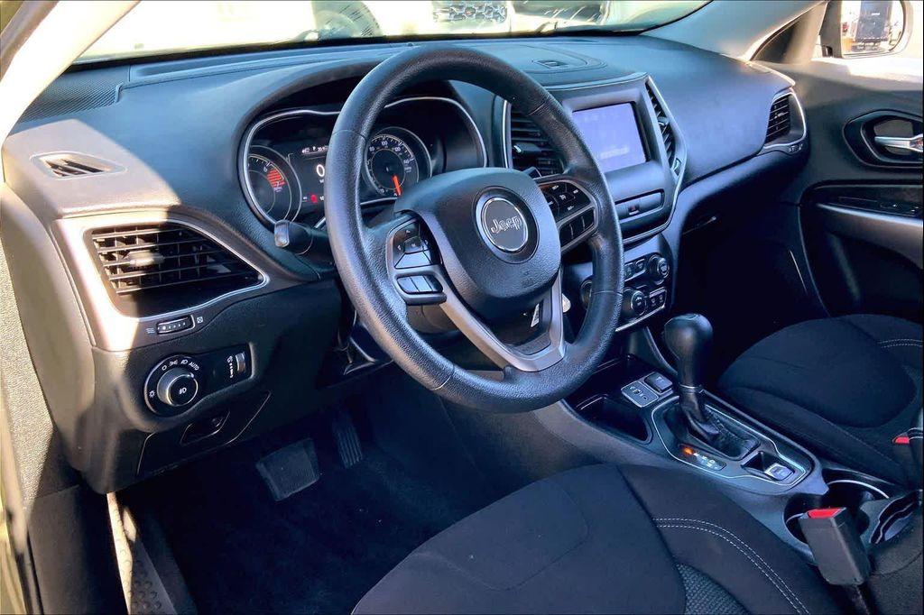 used 2019 Jeep Cherokee car, priced at $11,578