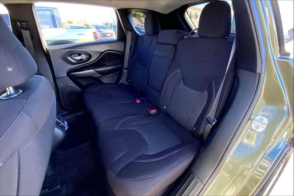 used 2019 Jeep Cherokee car, priced at $11,578