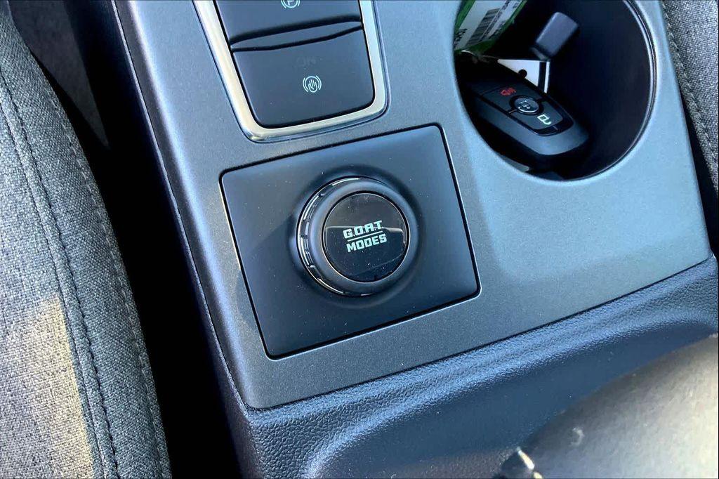 new 2025 Ford Bronco Sport car, priced at $32,634