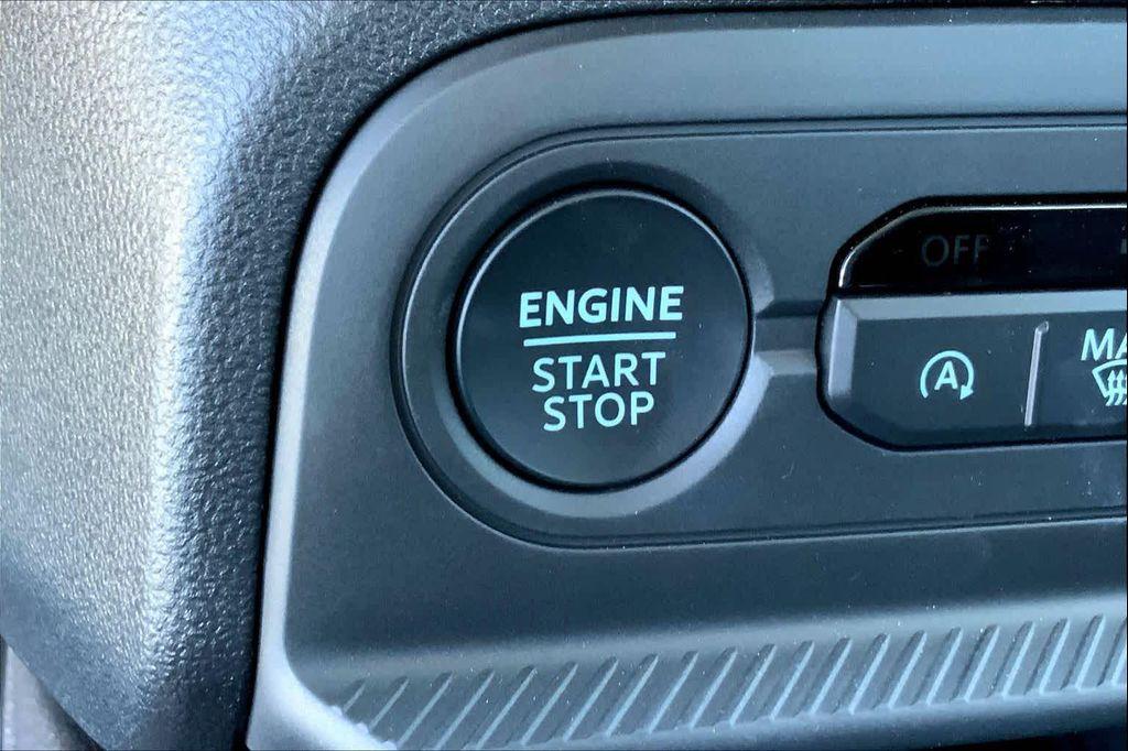 new 2025 Ford Bronco Sport car, priced at $32,634