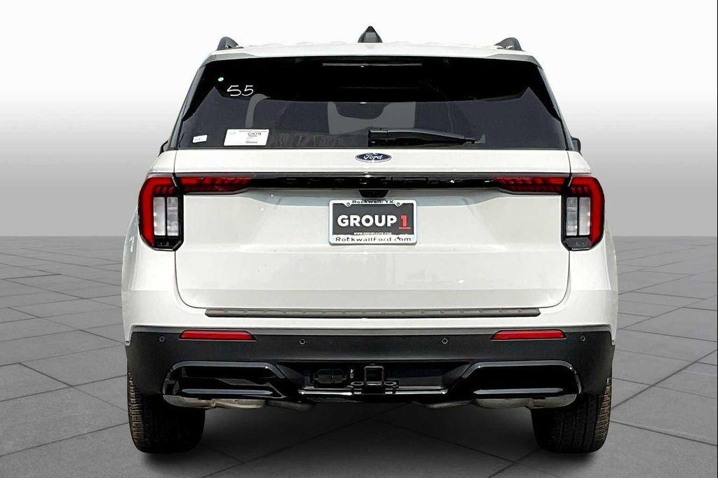 new 2025 Ford Explorer car, priced at $51,325