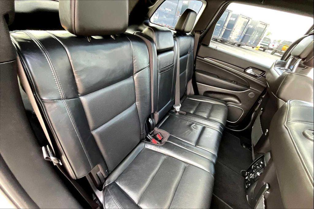 used 2021 Jeep Grand Cherokee car, priced at $25,196