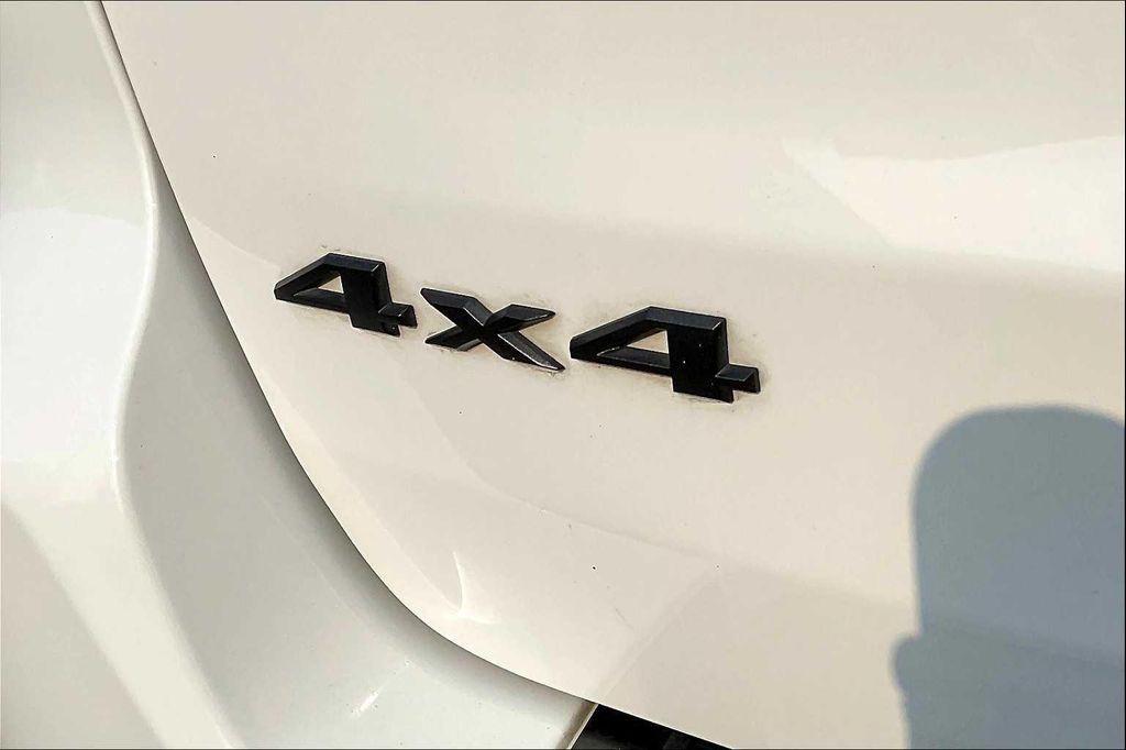 used 2021 Jeep Grand Cherokee car, priced at $25,196