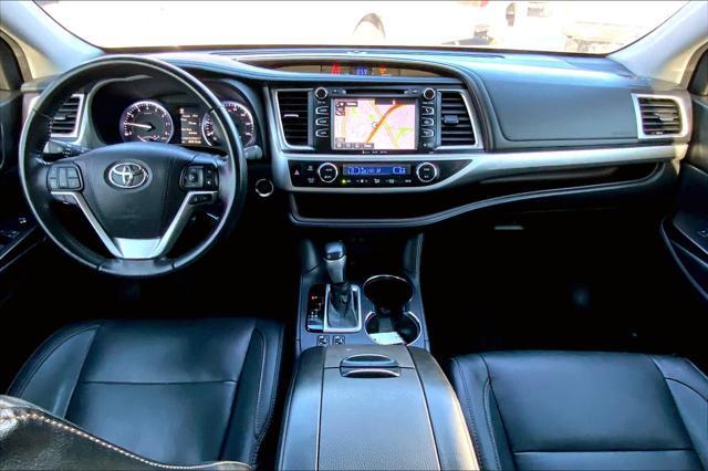 used 2018 Toyota Highlander car, priced at $25,995