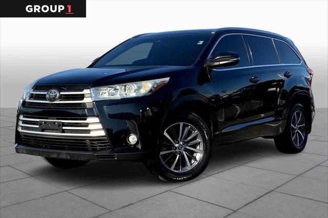 used 2018 Toyota Highlander car, priced at $25,995