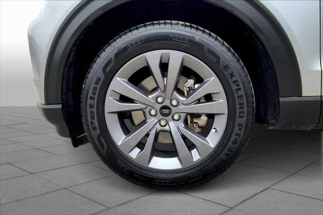 used 2022 Ford Explorer car, priced at $27,295