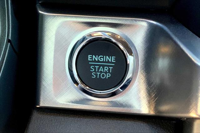 new 2025 Ford F-250 car, priced at $88,930