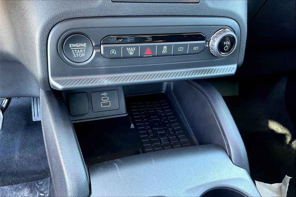 new 2025 Ford Bronco Sport car, priced at $32,271