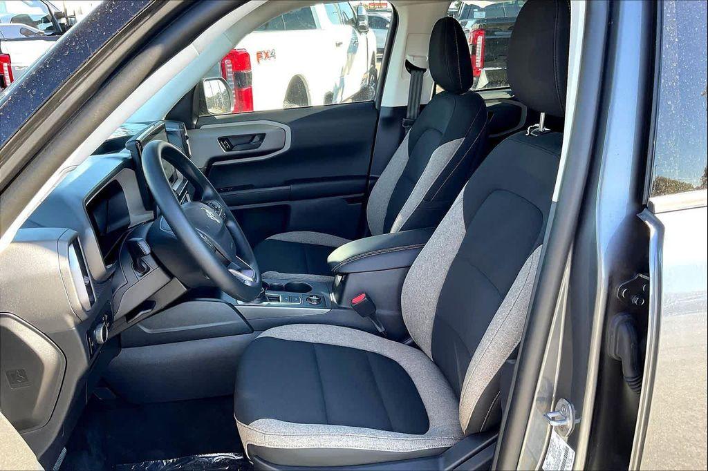 new 2025 Ford Bronco Sport car, priced at $32,271