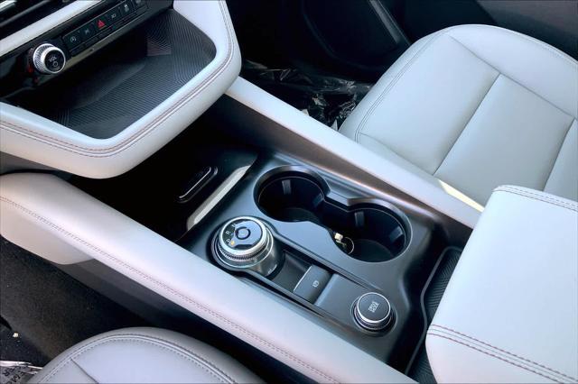 new 2025 Ford Explorer car, priced at $41,916