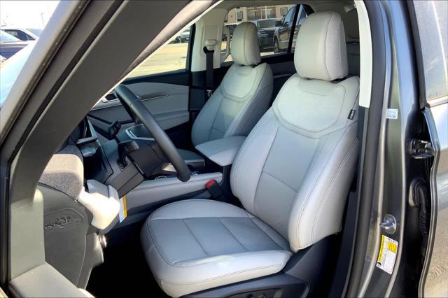 new 2025 Ford Explorer car, priced at $41,916