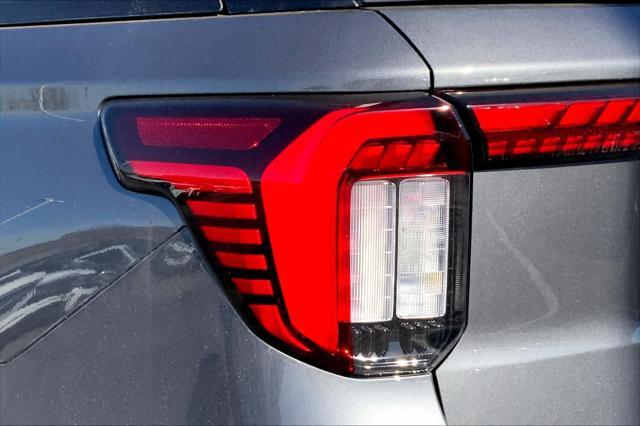 new 2025 Ford Explorer car, priced at $41,916