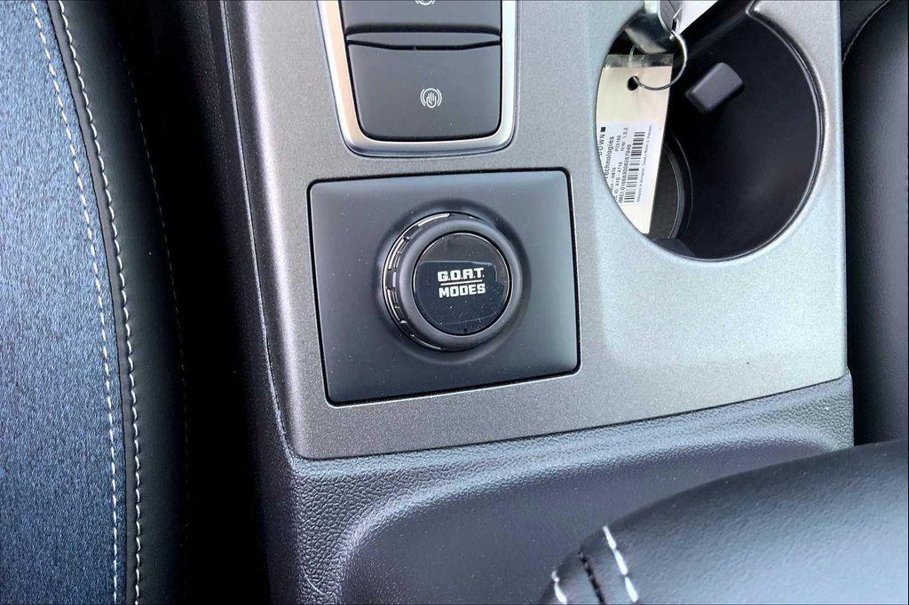 new 2025 Ford Bronco Sport car, priced at $39,185