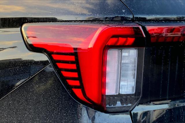 new 2025 Ford Explorer car, priced at $39,068