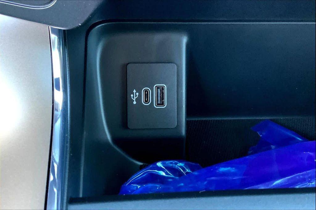 new 2025 Ford F-150 car, priced at $50,700