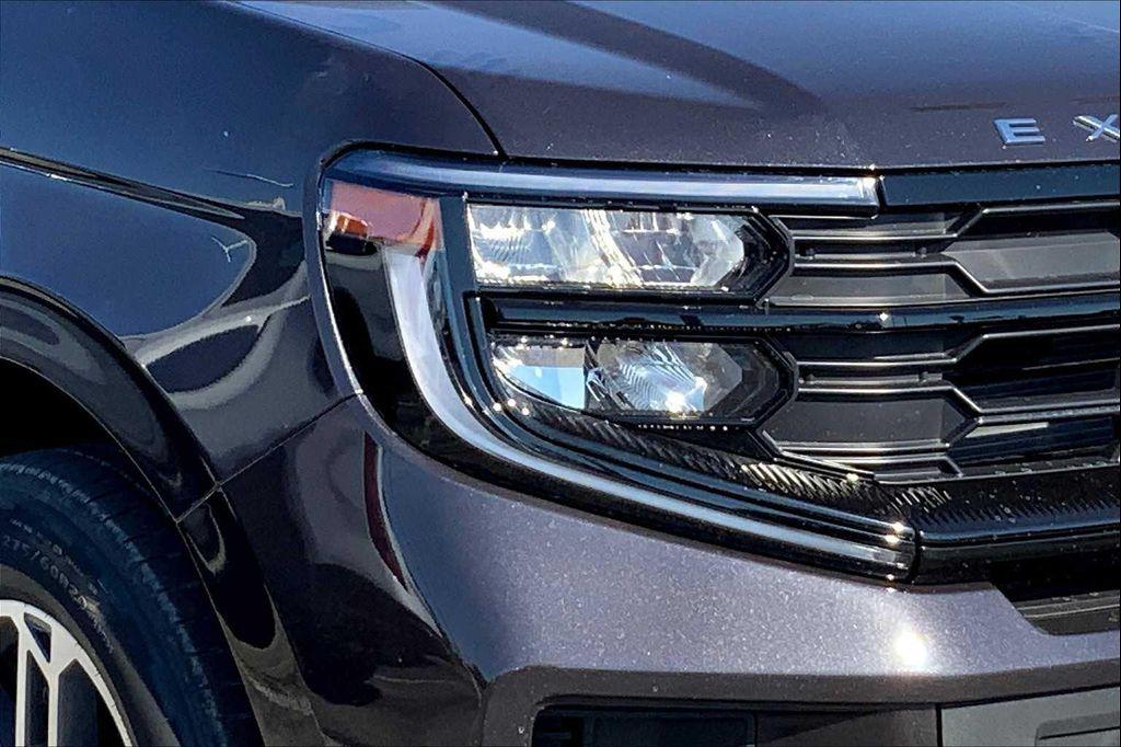 new 2025 Ford Expedition Max car, priced at $73,335