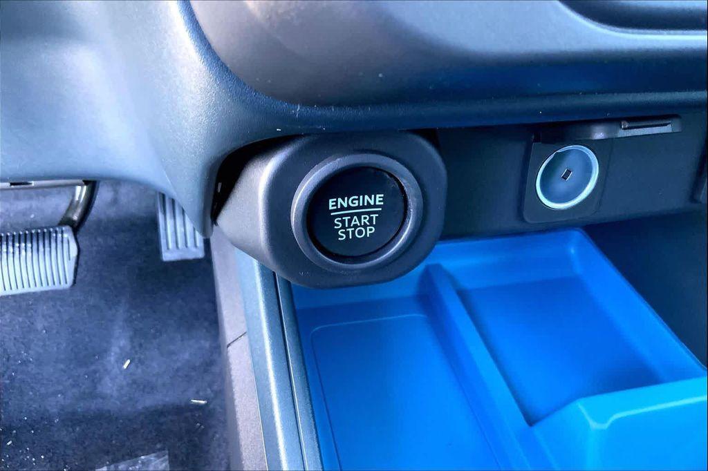 new 2025 Ford Maverick car, priced at $35,155