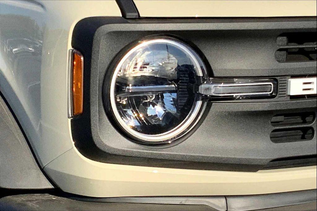 new 2025 Ford Bronco car, priced at $44,679