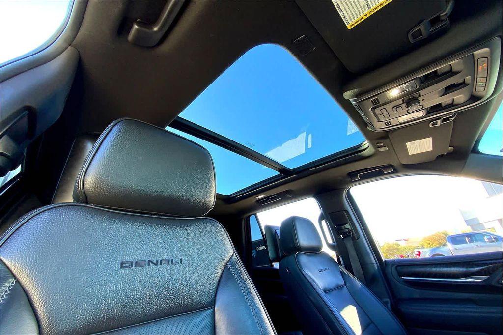 used 2021 GMC Yukon car, priced at $45,726