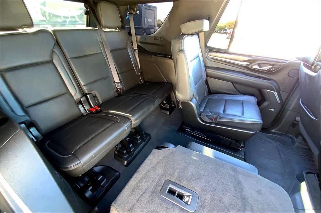 used 2021 GMC Yukon car, priced at $45,726