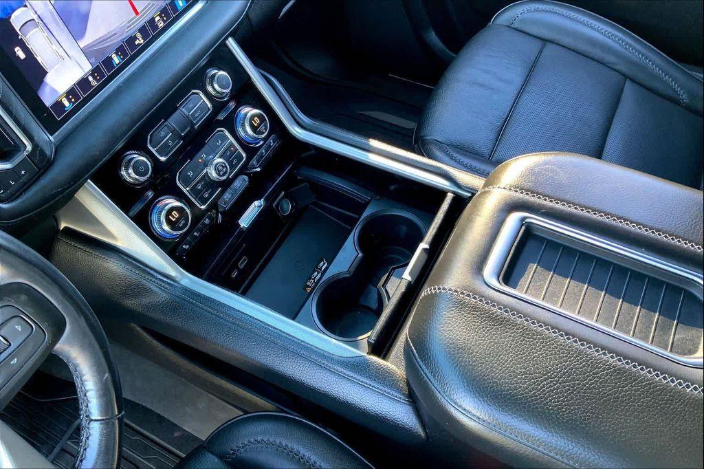 used 2021 GMC Yukon car, priced at $45,726