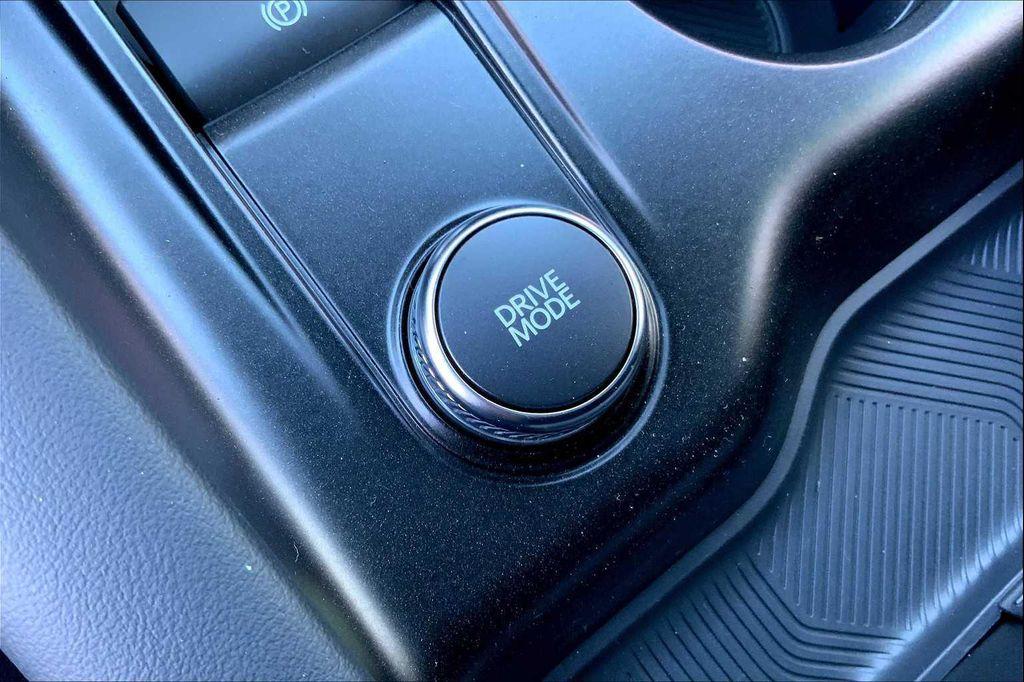 new 2025 Ford Explorer car, priced at $46,521