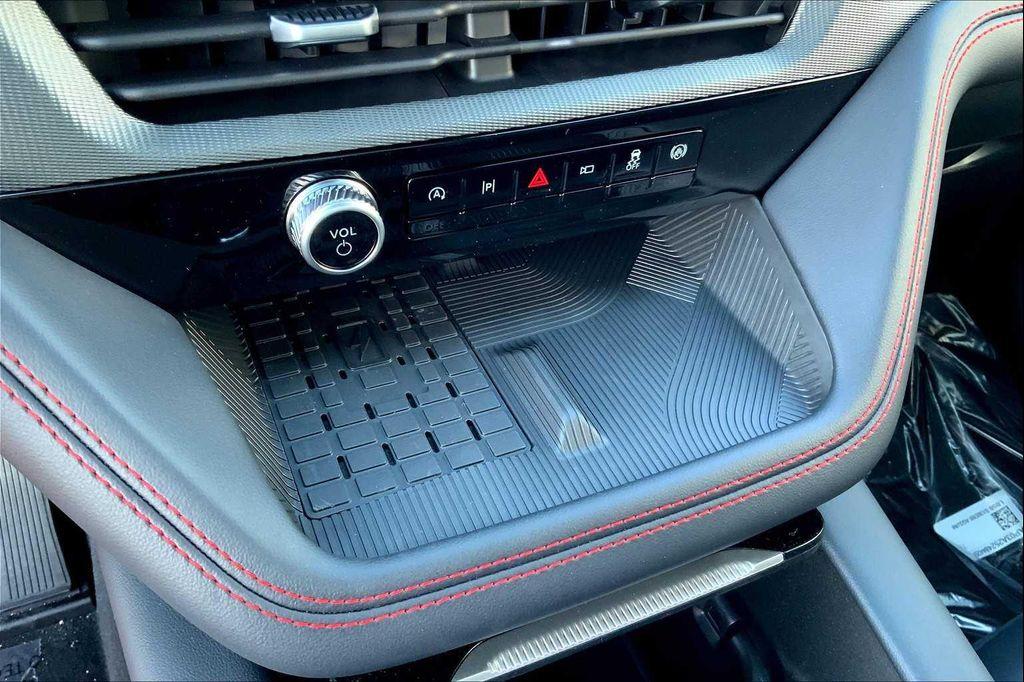 new 2025 Ford Explorer car, priced at $46,521