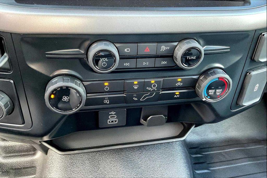 new 2025 Ford F-150 car, priced at $41,005