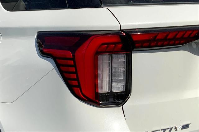 new 2025 Ford Explorer car, priced at $43,960