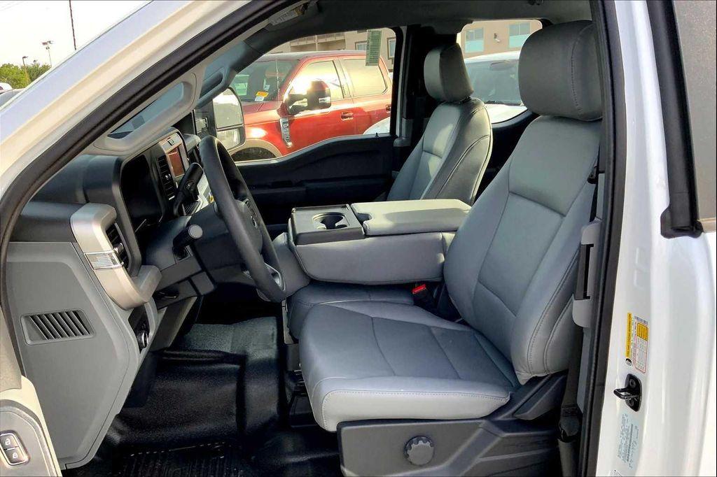 new 2025 Ford F-250 car, priced at $57,488