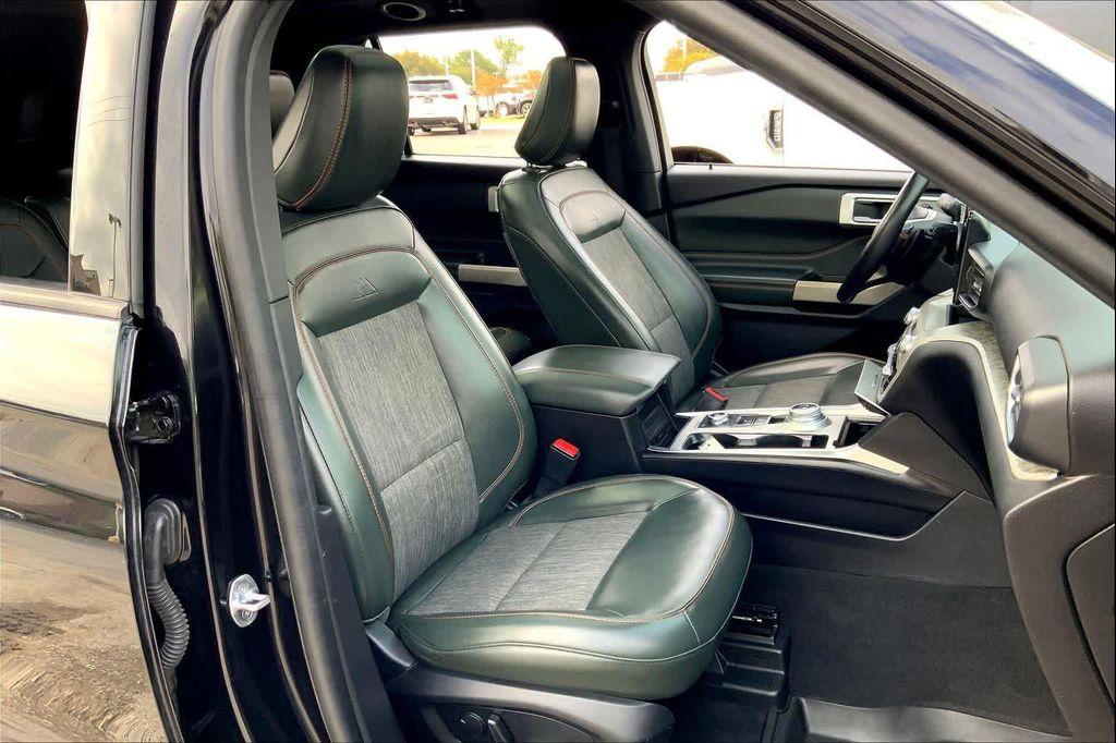 used 2022 Ford Explorer car, priced at $29,999