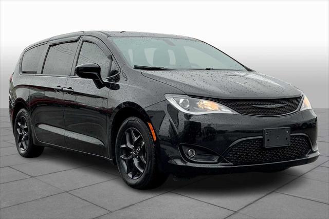 used 2020 Chrysler Pacifica car, priced at $20,888