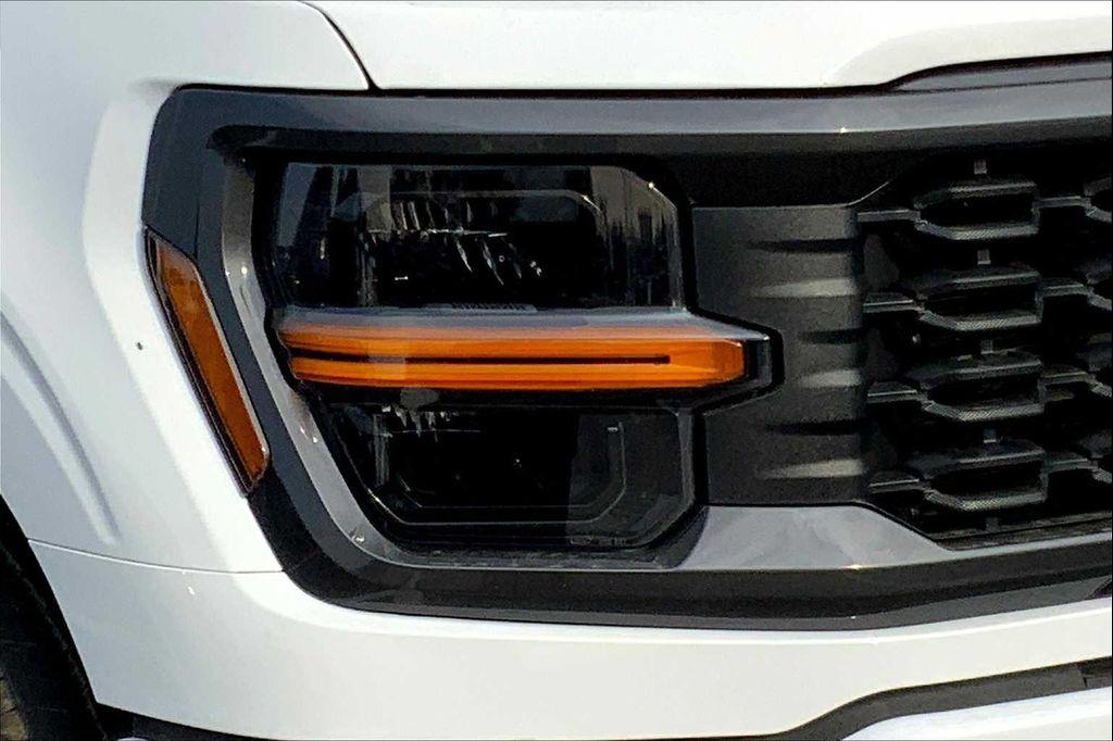 new 2025 Ford F-150 car, priced at $51,712