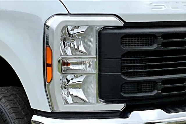 new 2025 Ford F-250 car, priced at $62,125