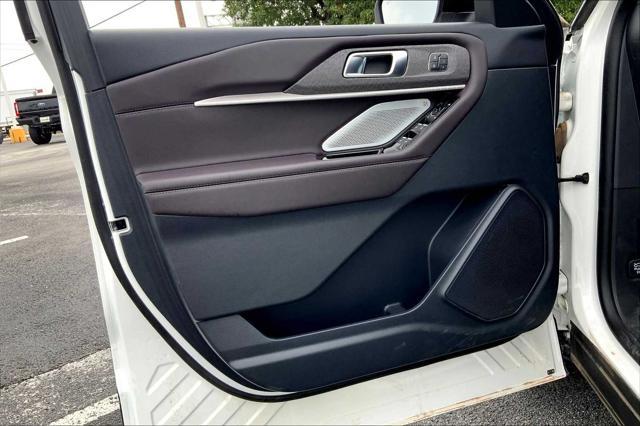 new 2025 Ford Explorer car, priced at $50,857