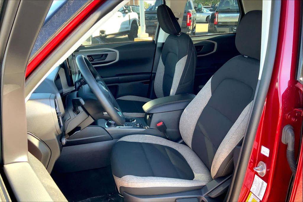 new 2025 Ford Bronco Sport car, priced at $32,726