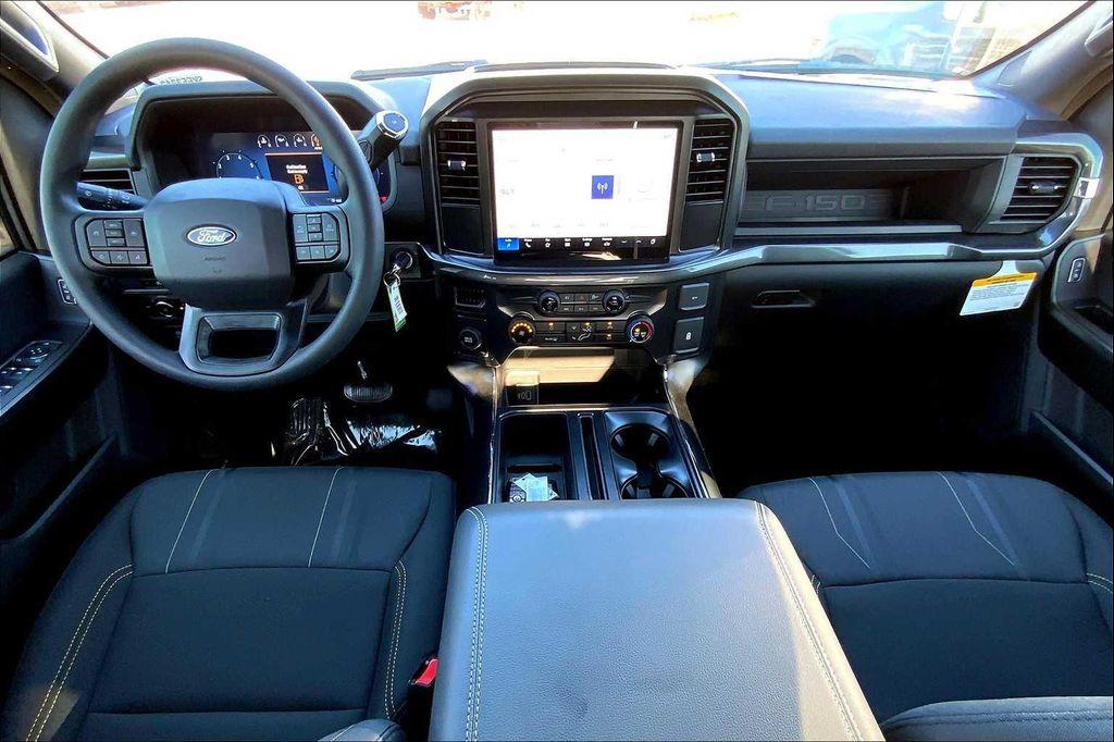 new 2025 Ford F-150 car, priced at $45,132