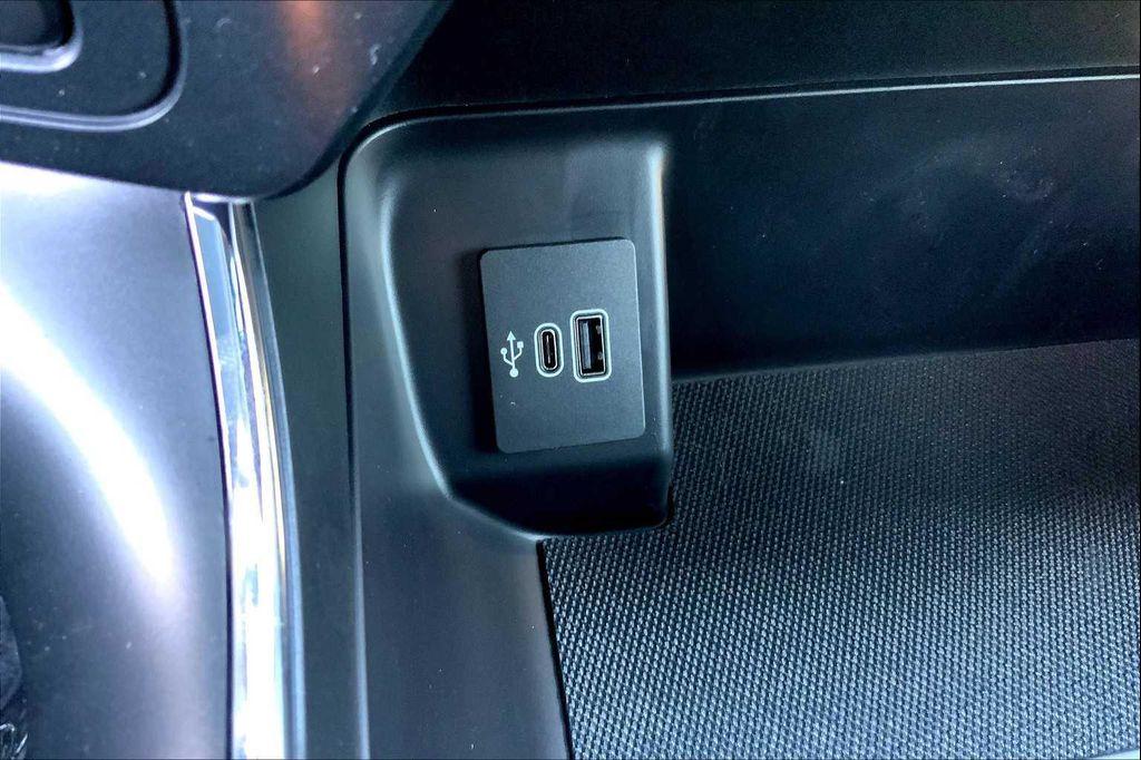 new 2025 Ford F-150 car, priced at $45,132