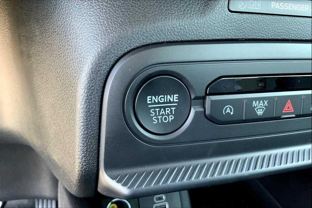 new 2025 Ford Bronco Sport car, priced at $32,634