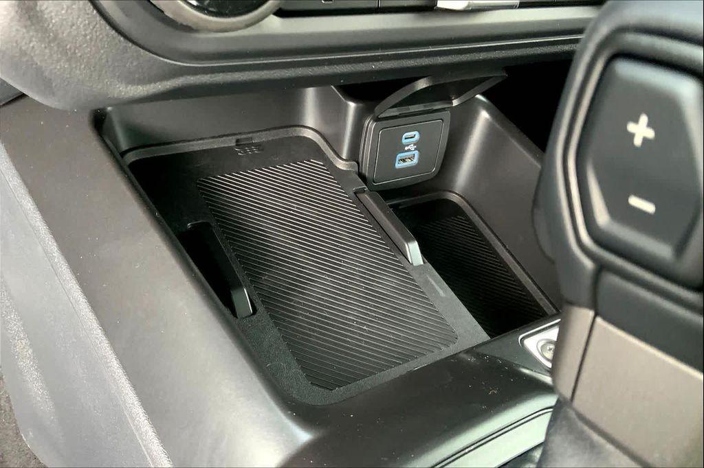 new 2025 Ford Bronco car, priced at $45,608