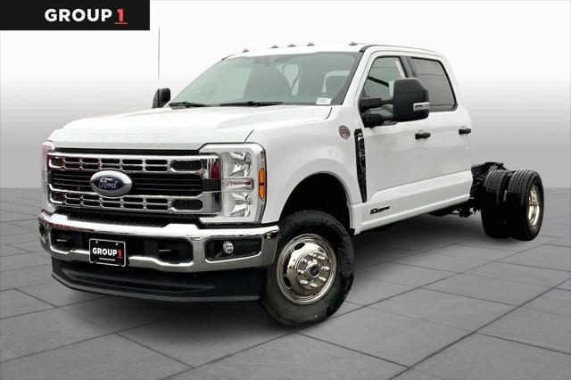 new 2025 Ford F-350 car, priced at $76,065