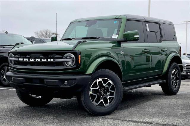 new 2024 Ford Bronco car, priced at $53,301