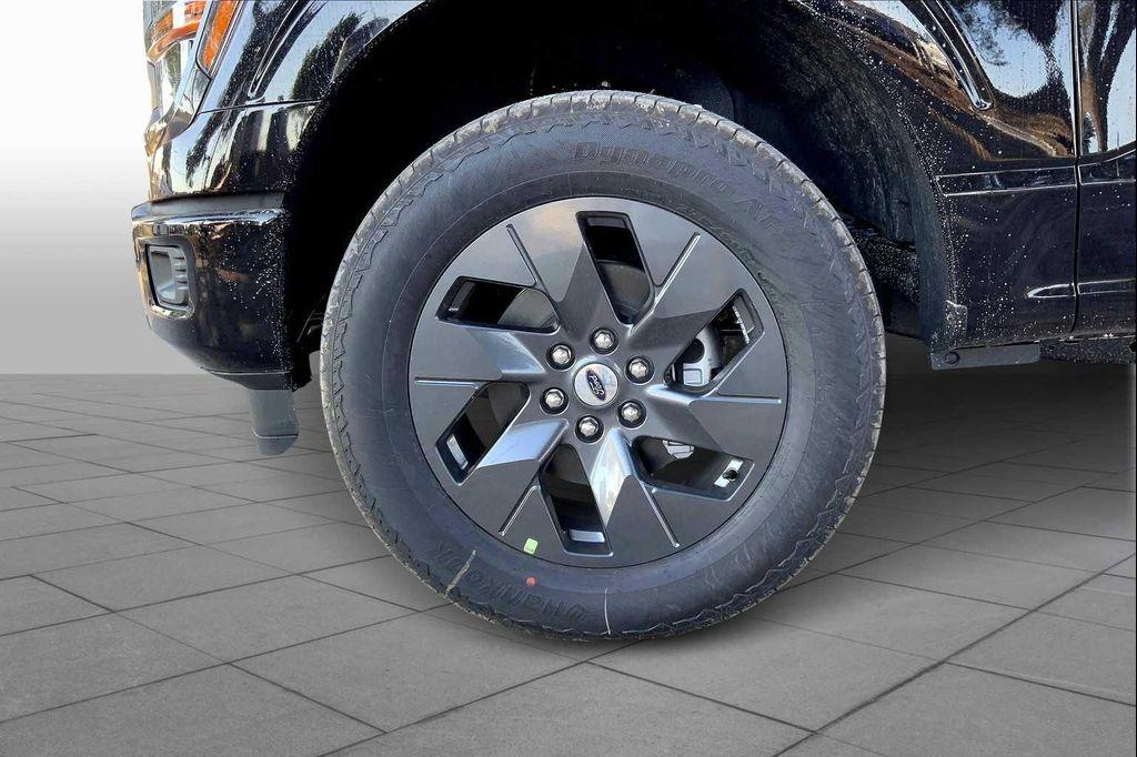 new 2025 Ford F-150 car, priced at $49,178