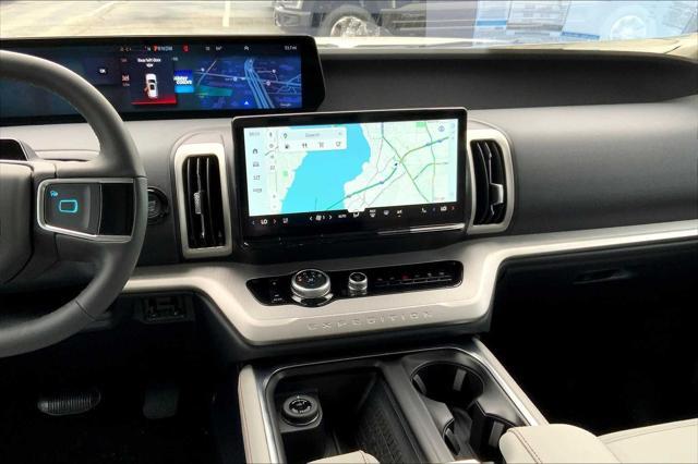 new 2025 Ford Expedition Max car, priced at $72,165